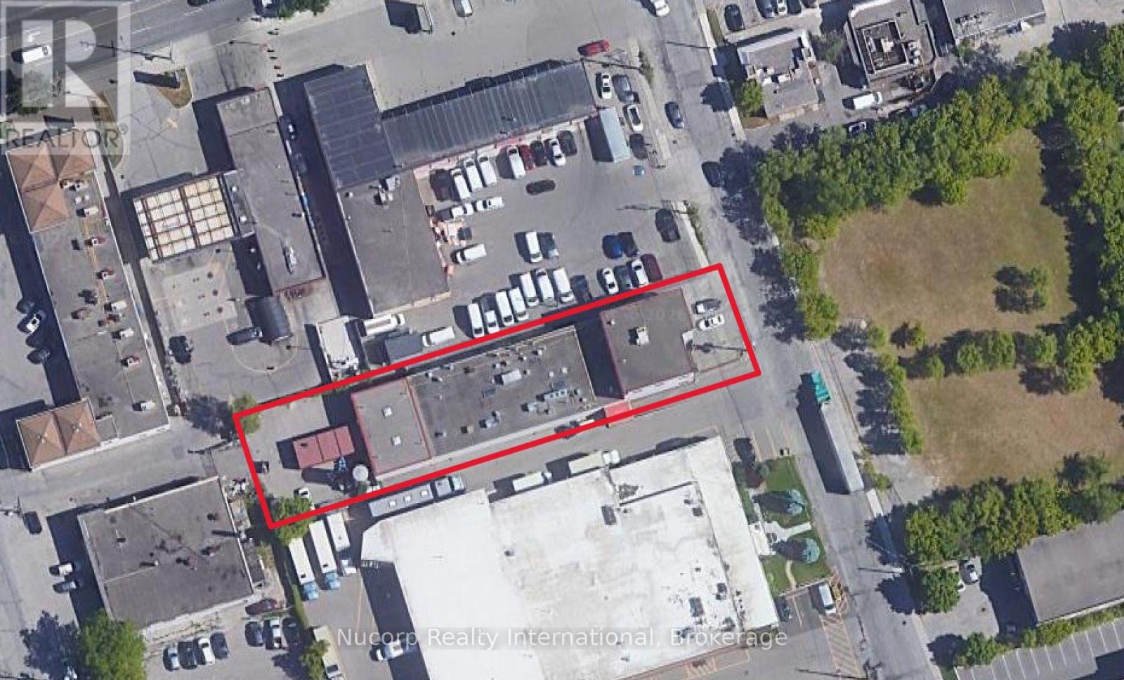 10 Plastics Avenue Property Photo 2