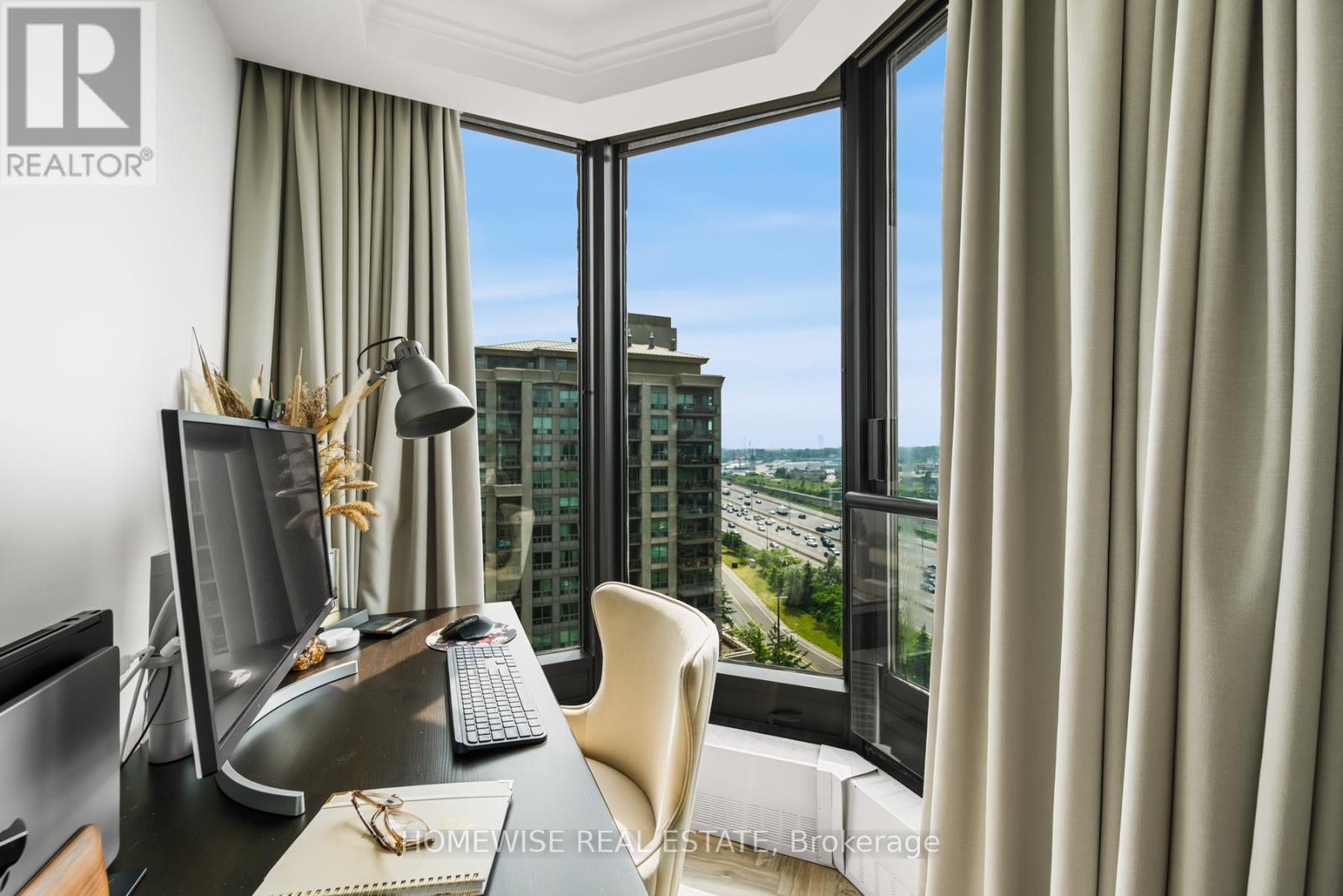 1407 - 2045 Lake Shore Boulevard W Property Photo 21