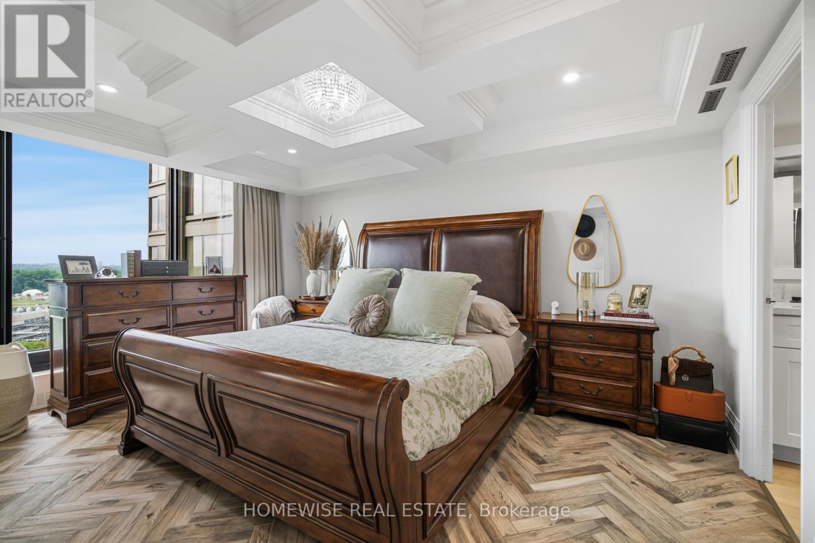 1407 - 2045 Lake Shore Boulevard W Property Photo 24