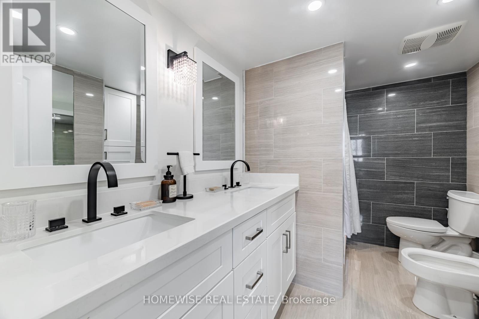 1407 - 2045 Lake Shore Boulevard W Property Photo 27