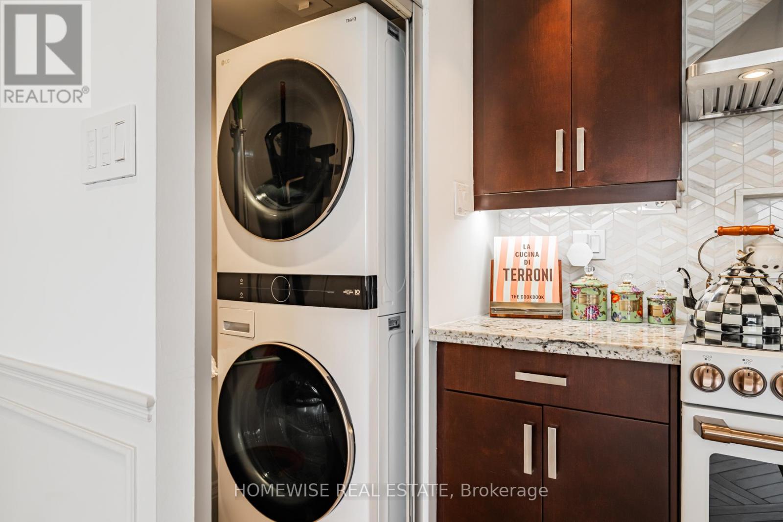 1407 - 2045 Lake Shore Boulevard W Property Photo 31