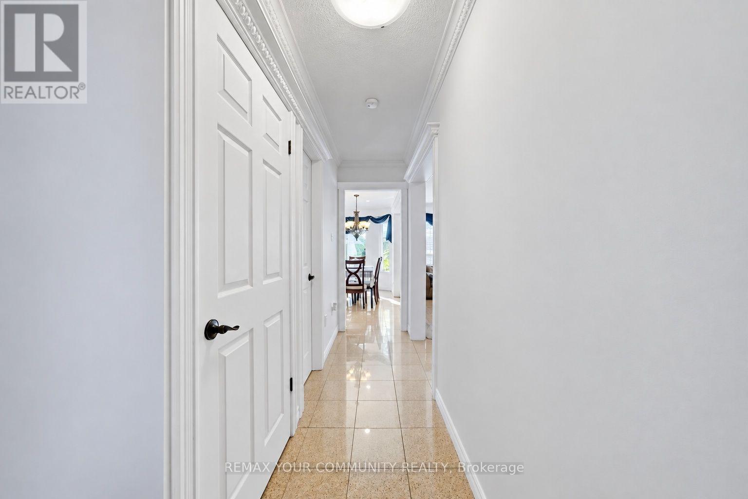 44 Candy Crescent W Property Photo 8