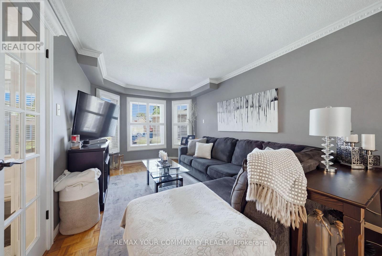 44 Candy Crescent W Property Photo 9