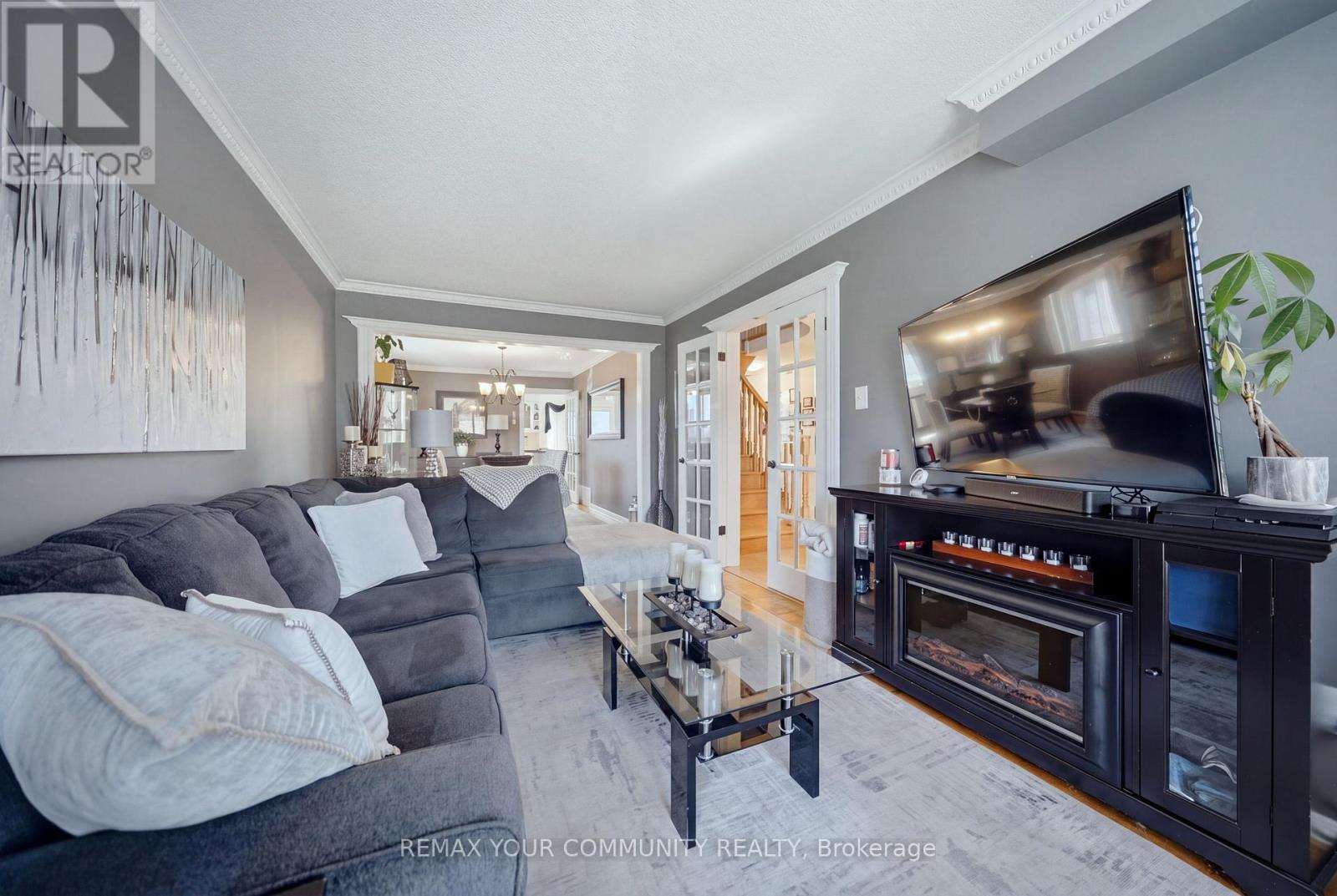 44 Candy Crescent W Property Photo 10