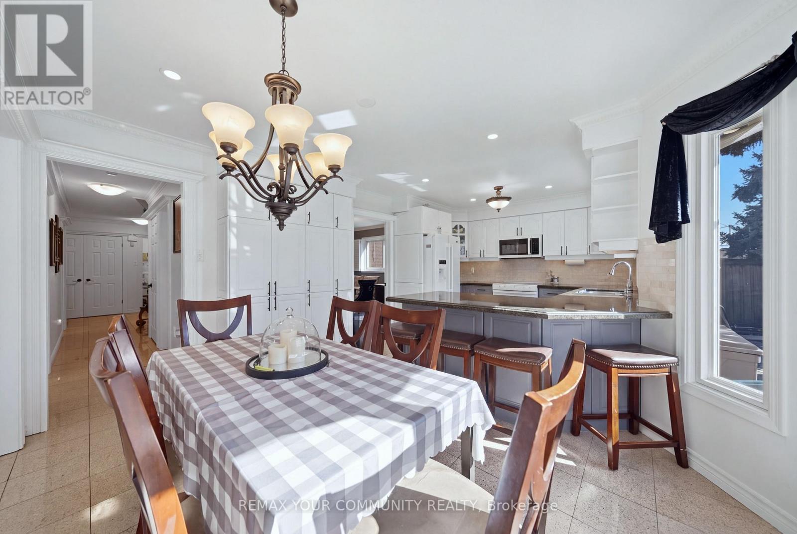 44 Candy Crescent W Property Photo 17