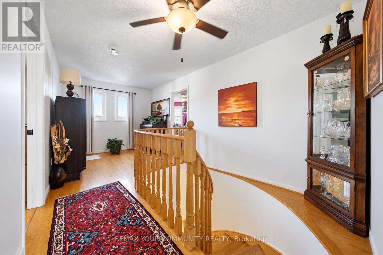 44 Candy Crescent W Property Photo 24