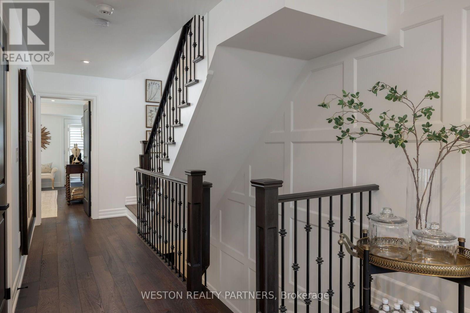 17 - 2369 Ontario Street Property Photo 20