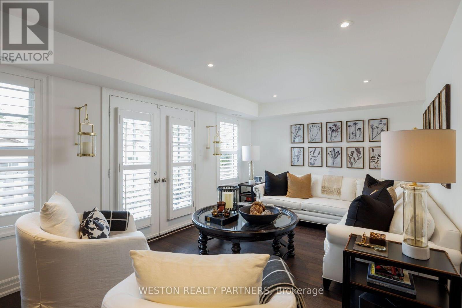 17 - 2369 Ontario Street Property Photo 21