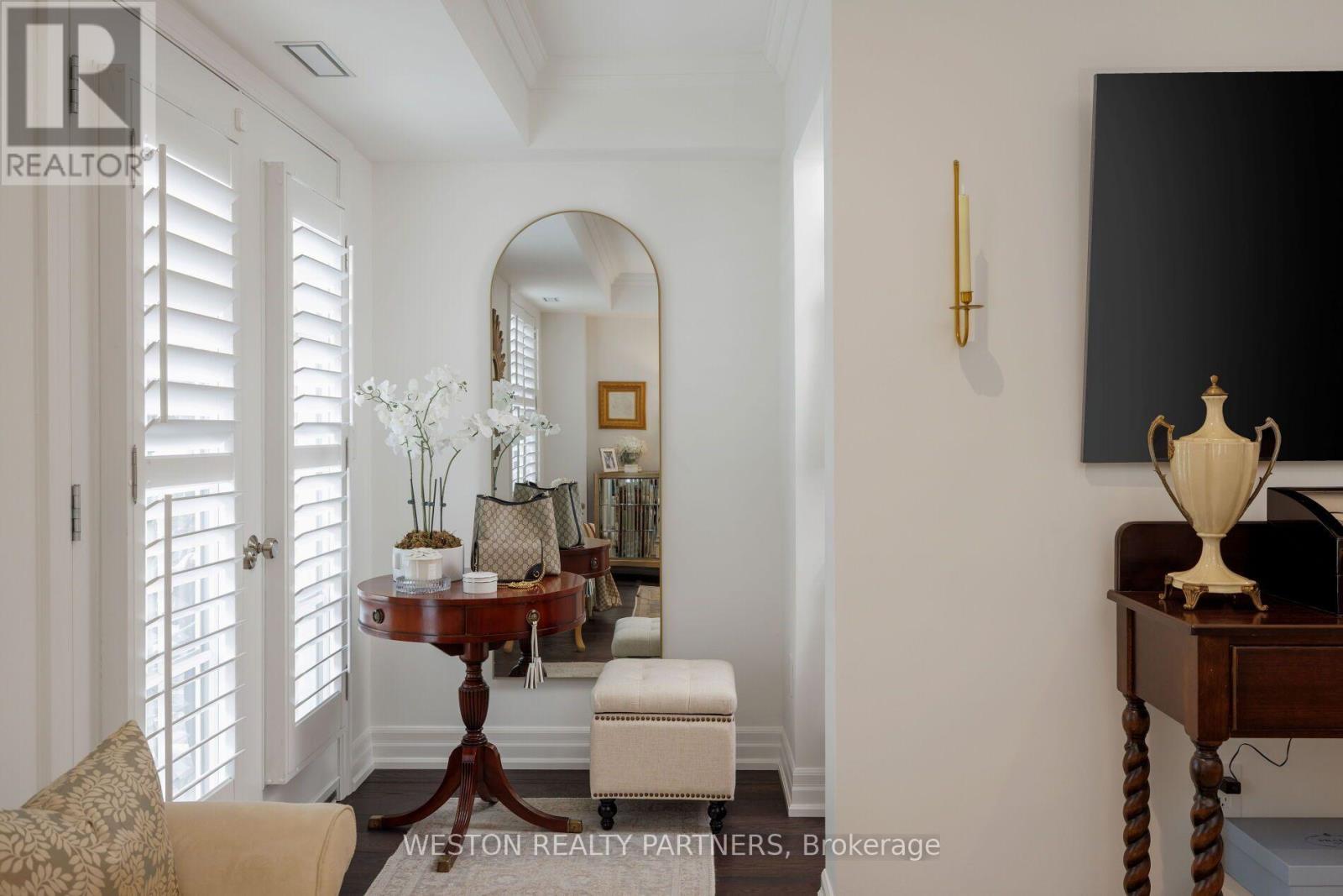 17 - 2369 Ontario Street Property Photo 29