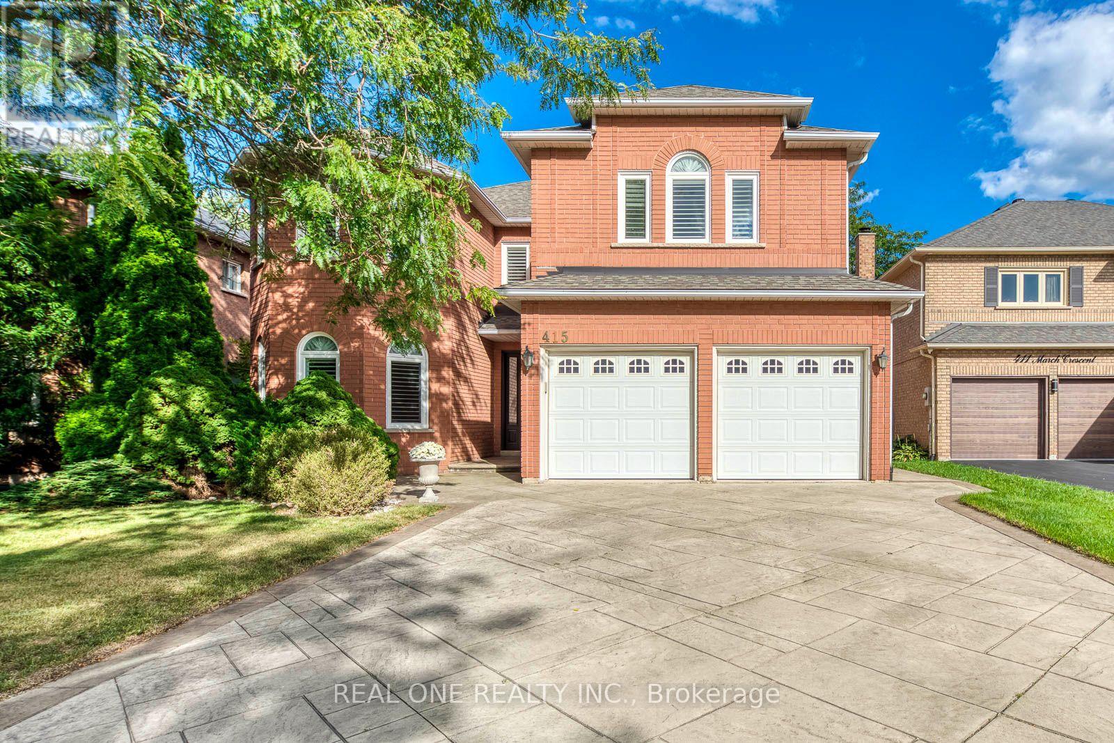 415 March Crescent Property Photo 1