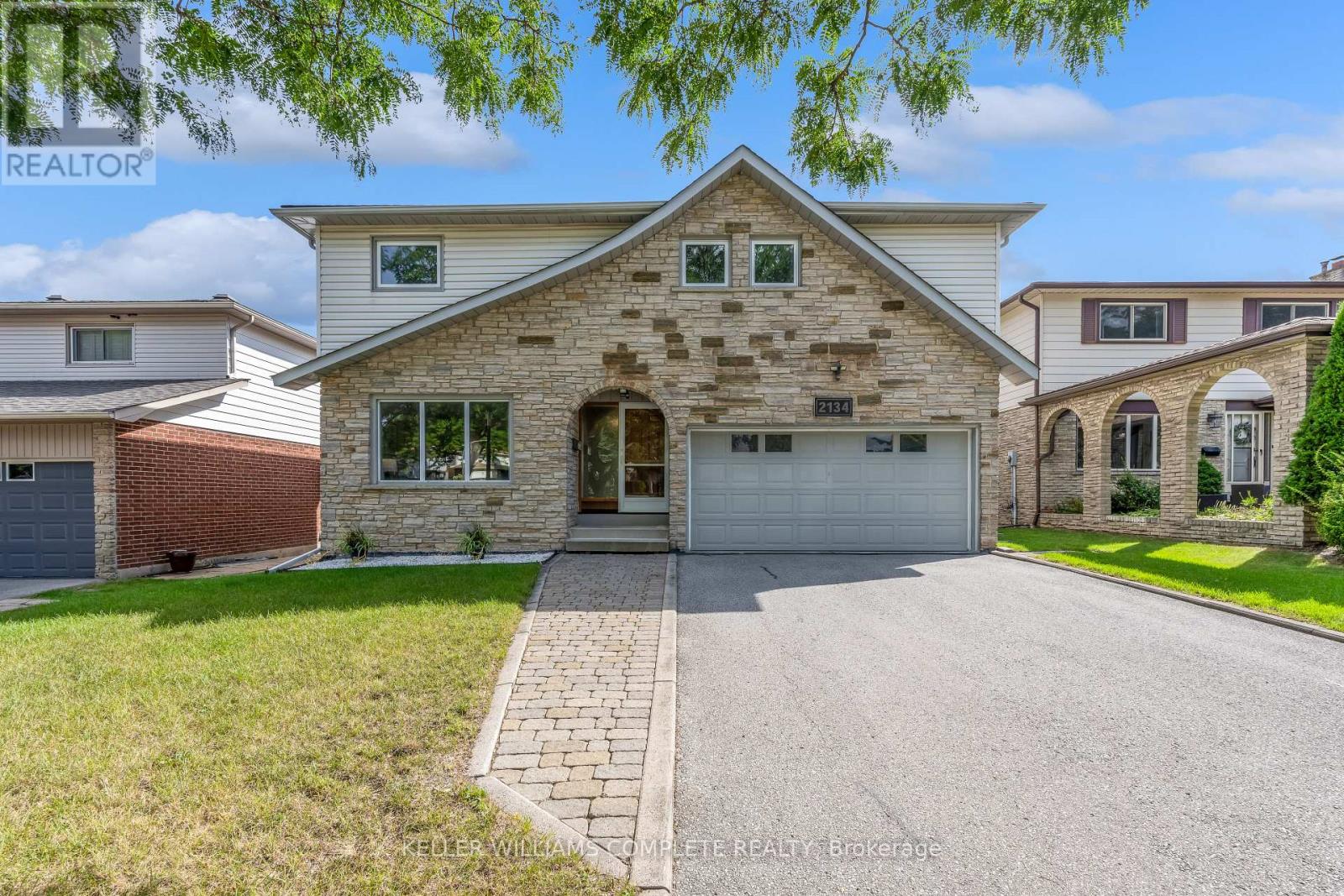 2134 Cartier Crescent Property Photo 1
