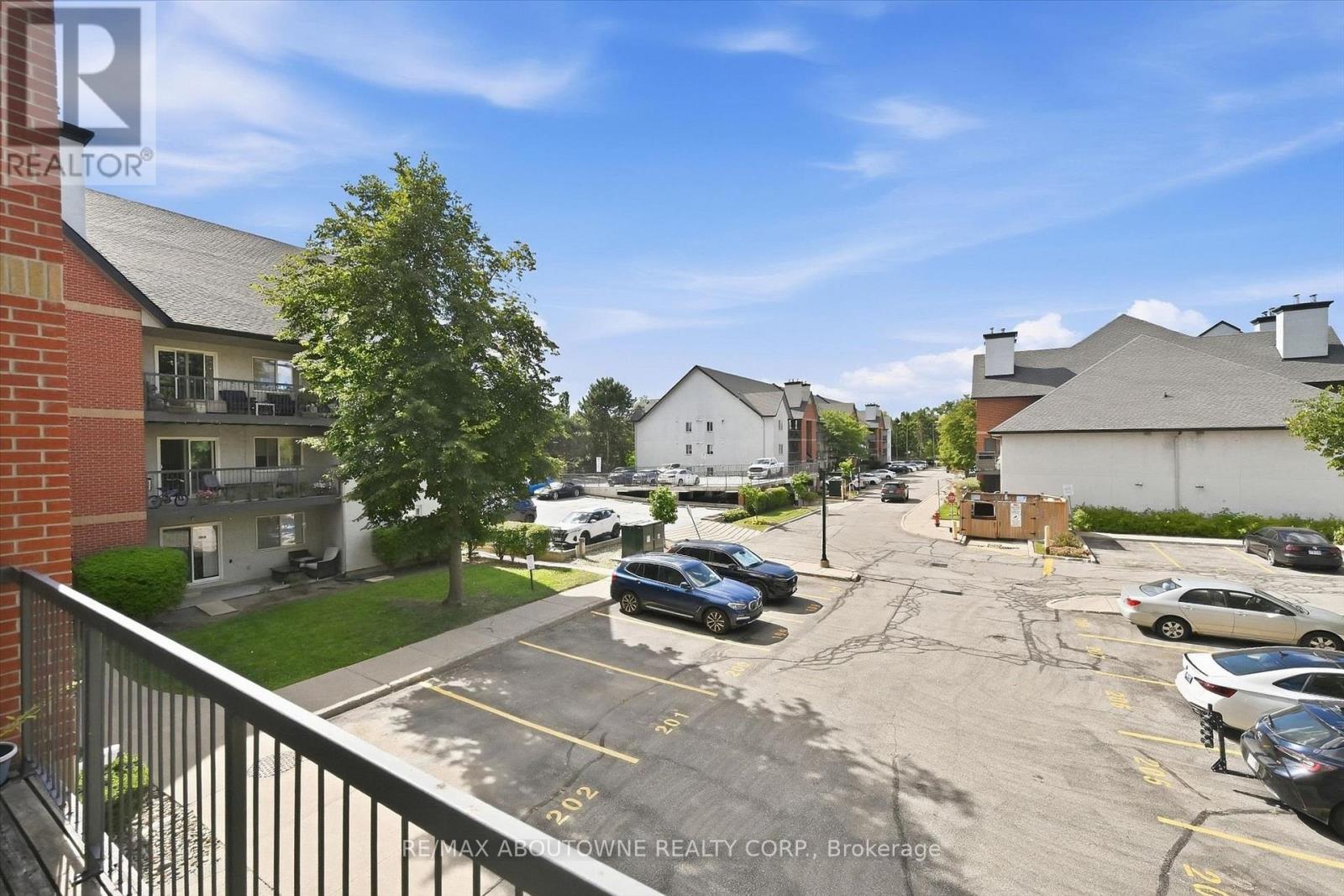1121 - 1450 Glen Abbey Gate Property Photo 12