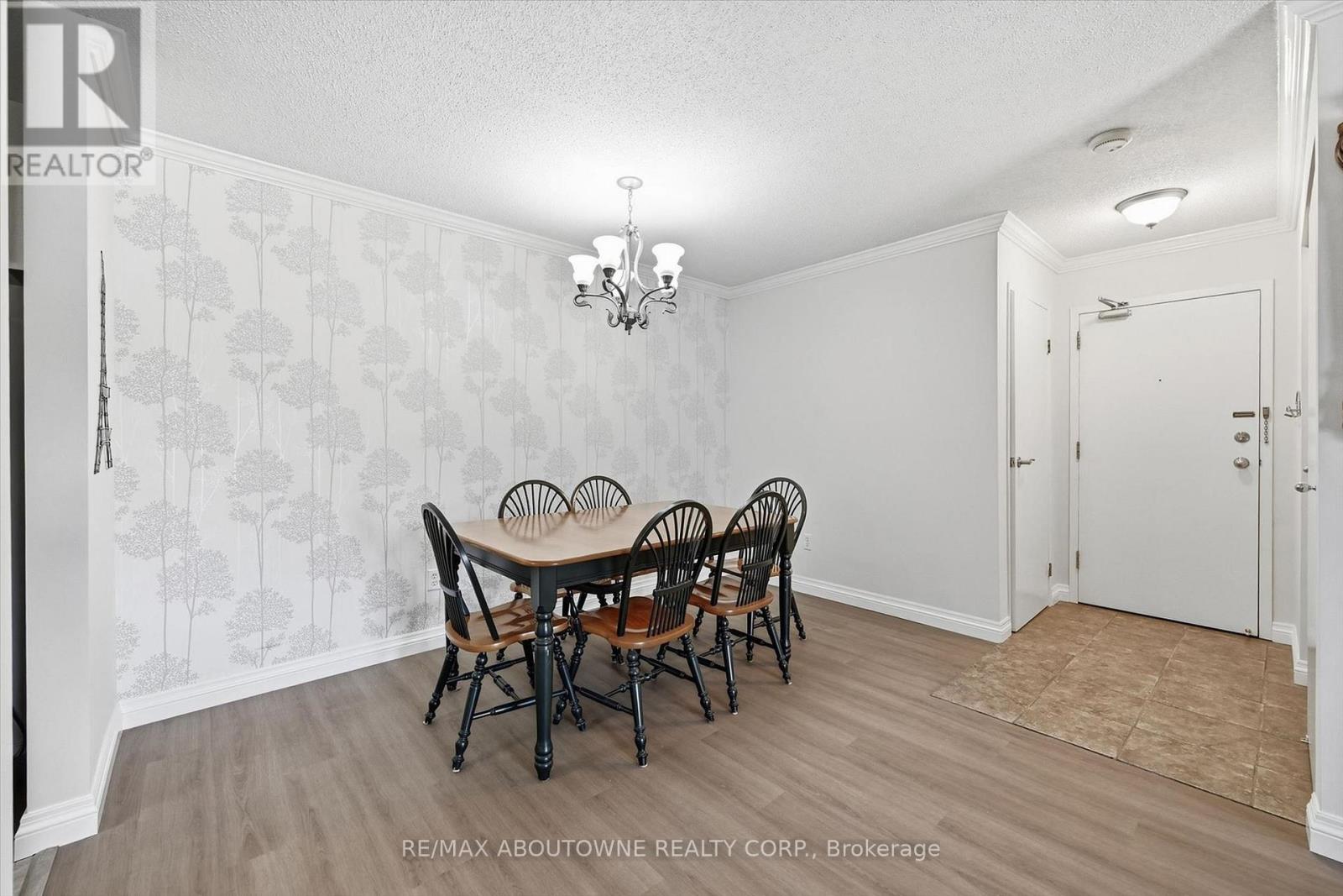 1121 - 1450 Glen Abbey Gate Property Photo 14