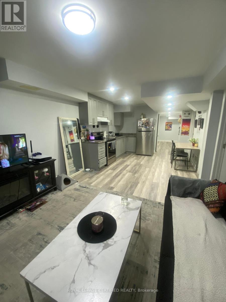 33 Truro Circle Property Photo 3