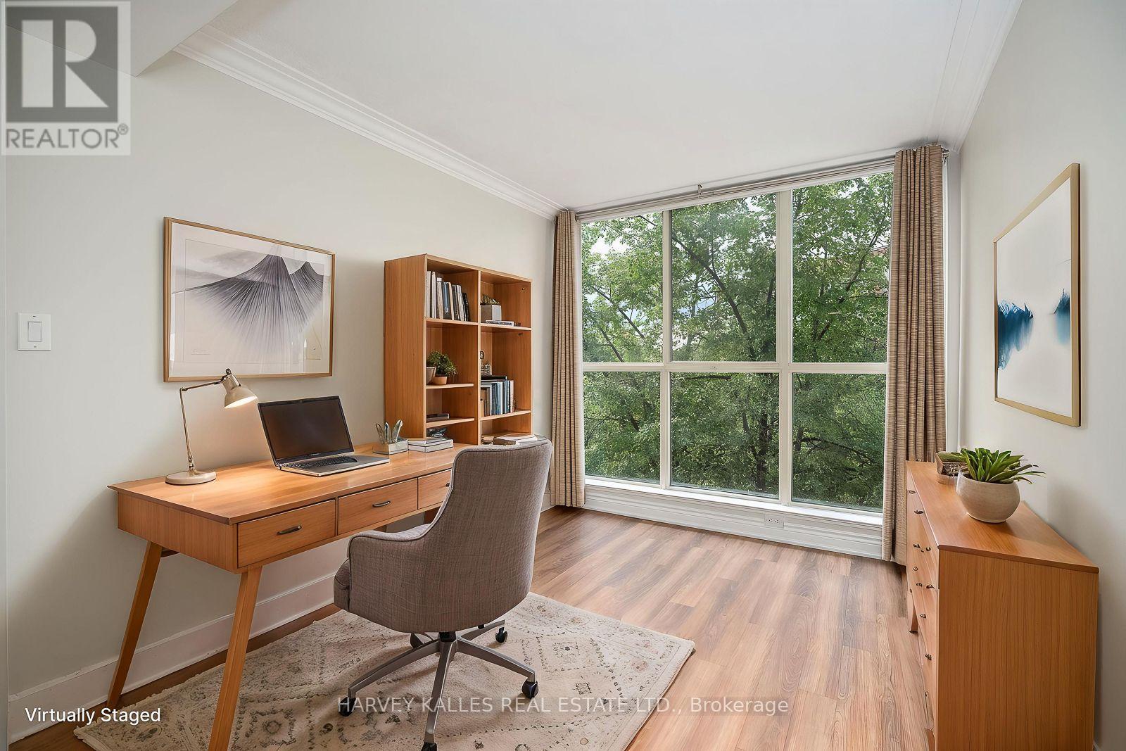 521 - 20 Southport Street Property Photo 18