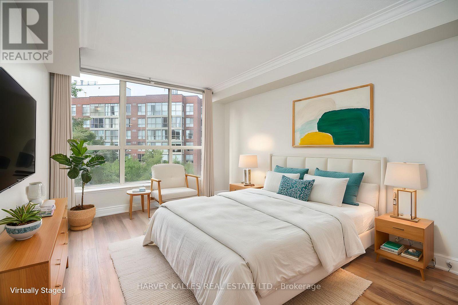 521 - 20 Southport Street Property Photo 21