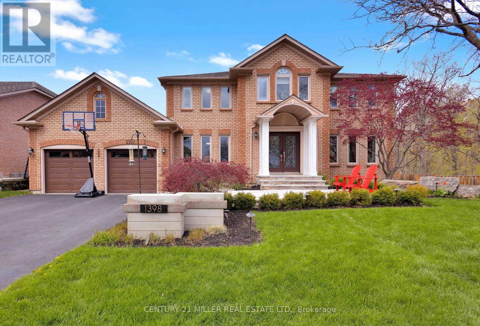 1398 Winterberry Drive Property Photo 1