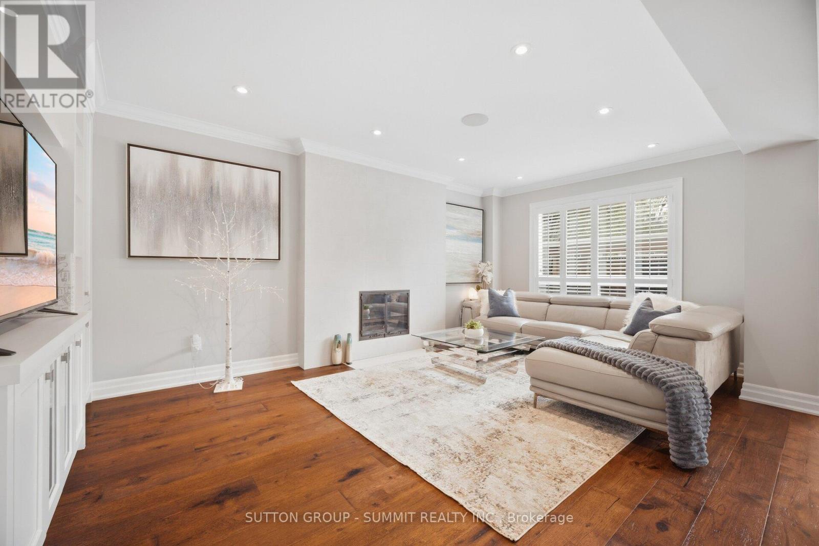 2017 Lady Di Court Nw Property Photo 12