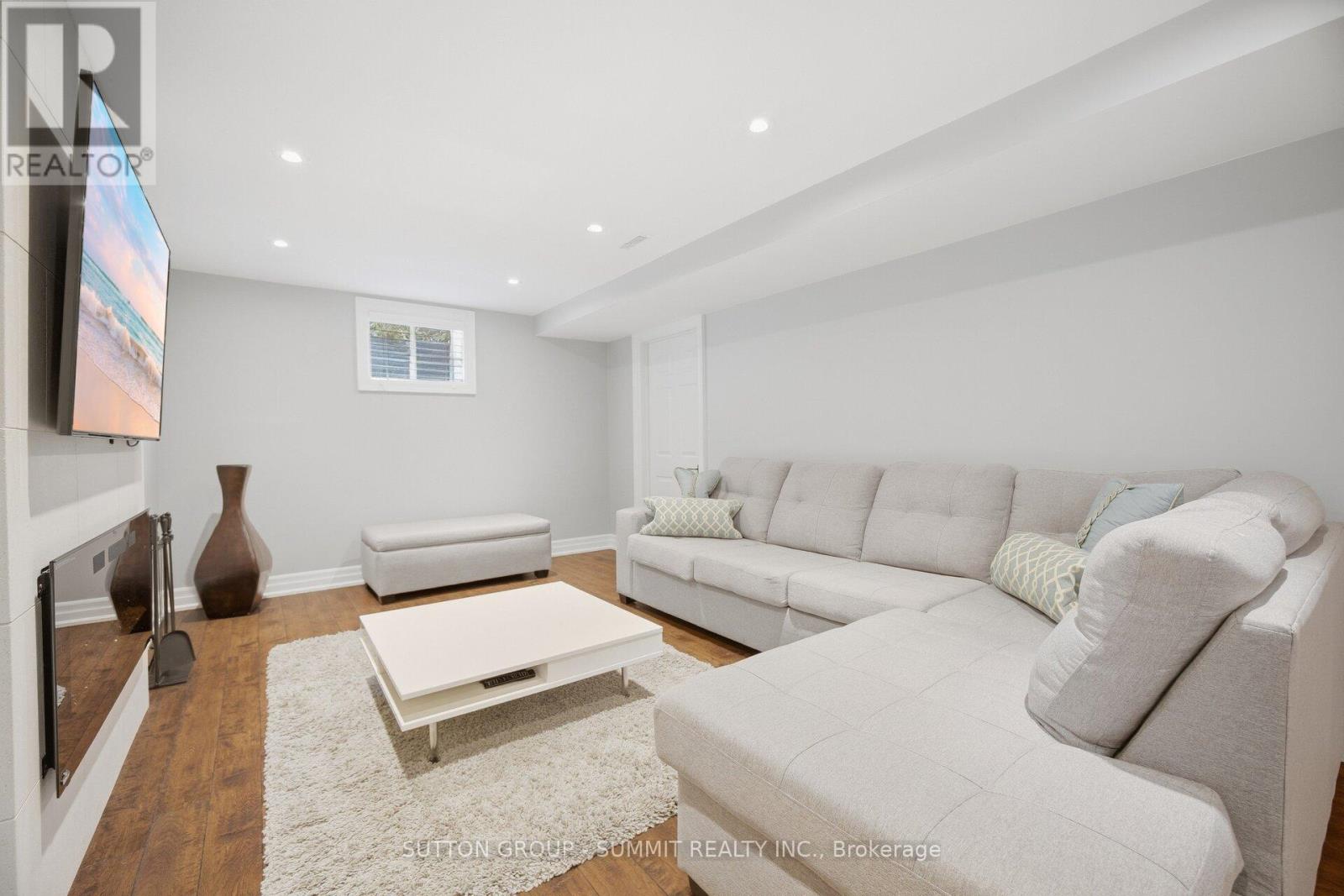 2017 Lady Di Court Nw Property Photo 29