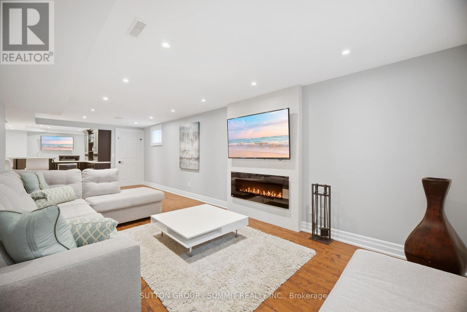 2017 Lady Di Court Nw Property Photo 30