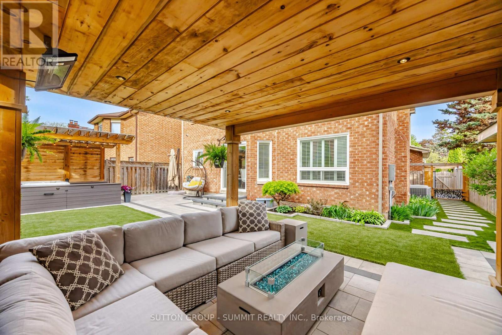 2017 Lady Di Court Nw Property Photo 38