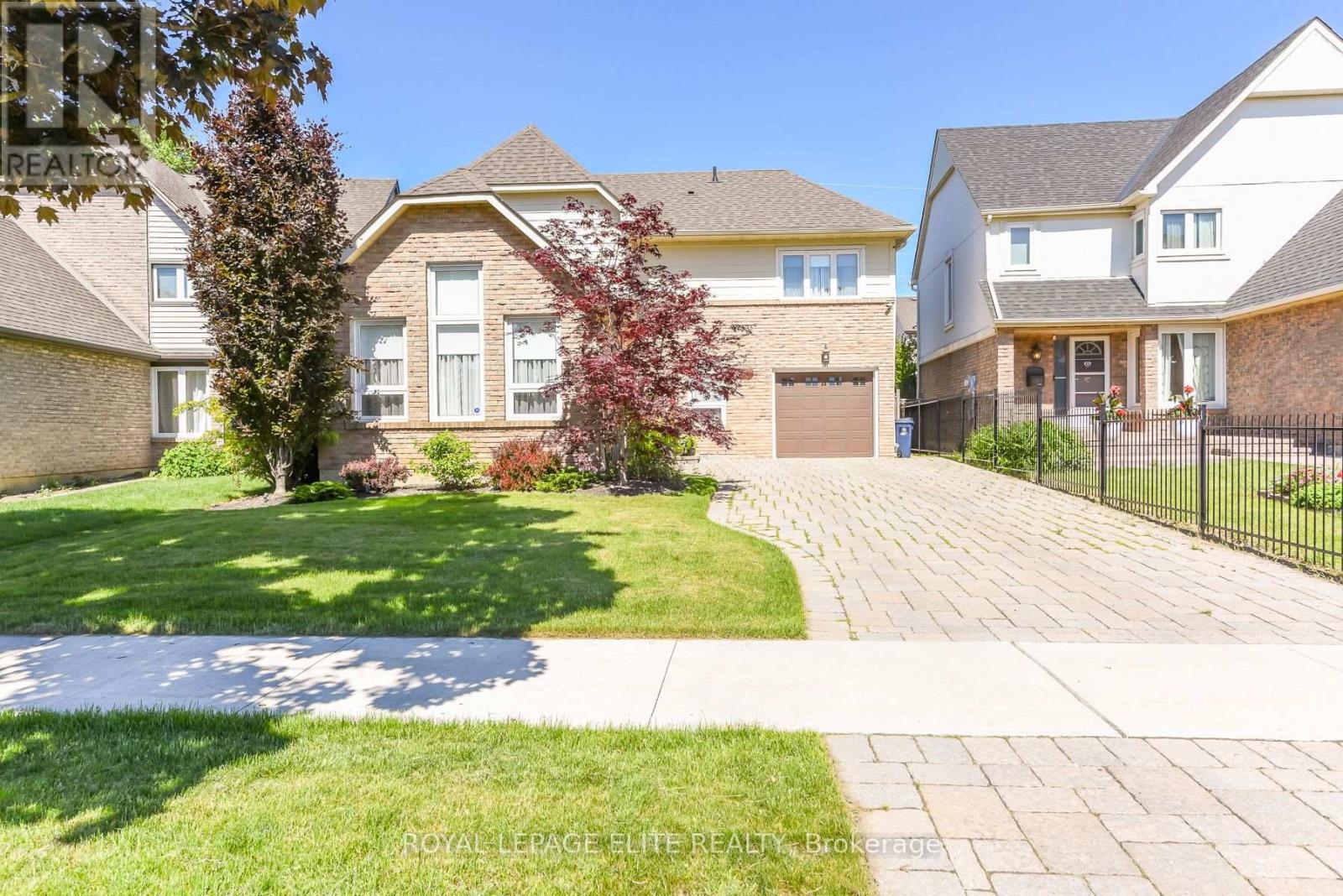 67 ELMBROOK CRESCENT E