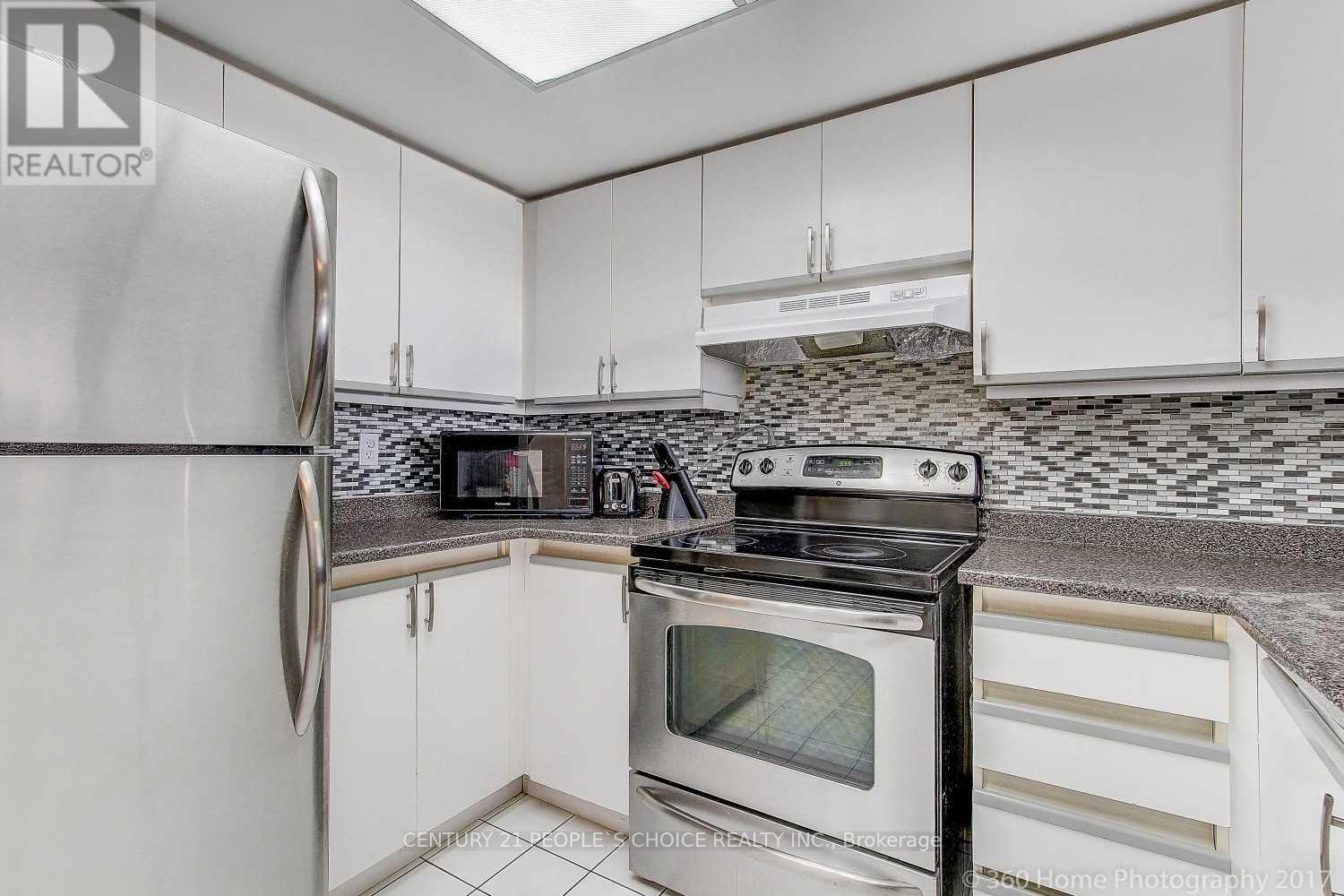 1601 - 335 Webb Drive Property Photo 4