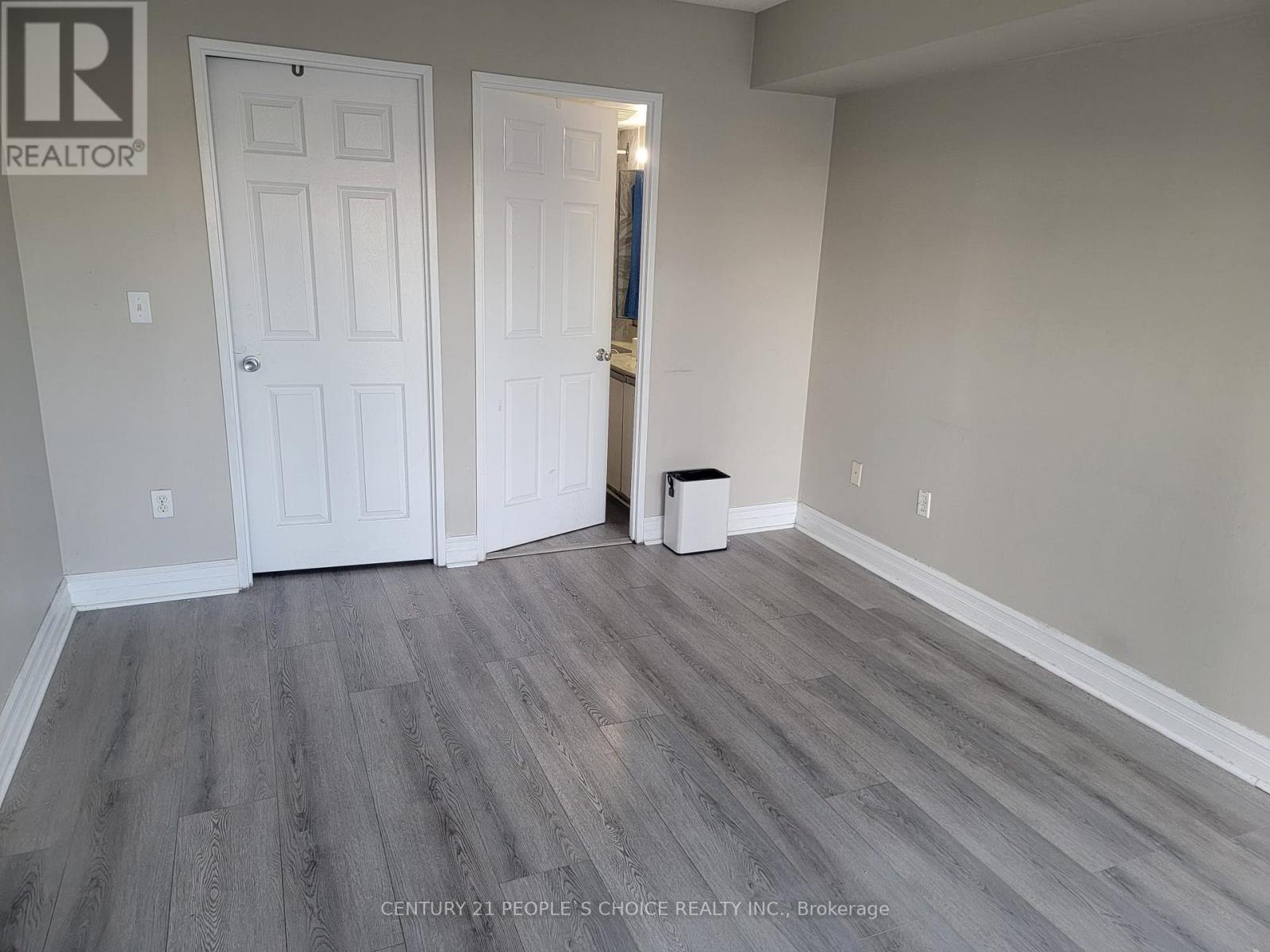1601 - 335 Webb Drive Property Photo 9