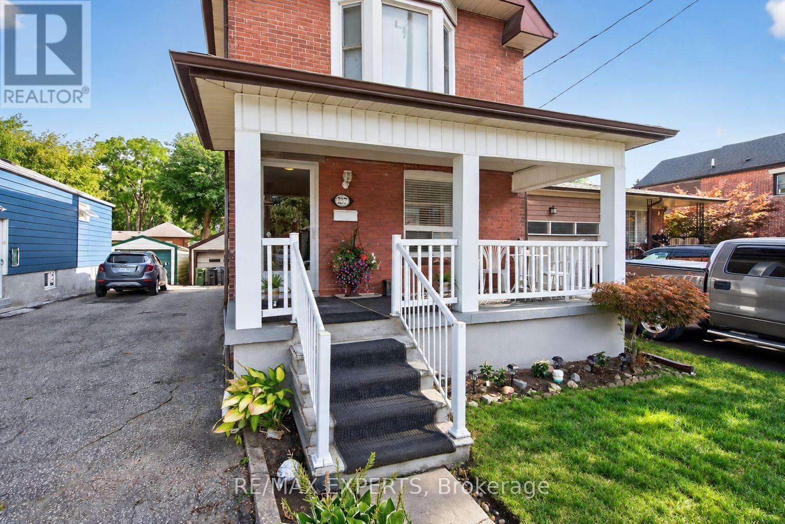 257 JOHN STREET Property Photo 1