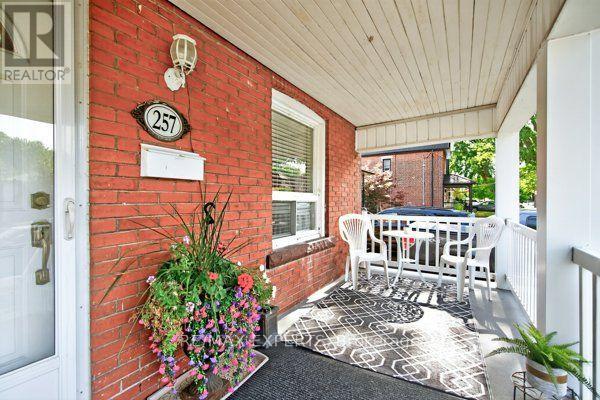 257 John Street Property Photo 3
