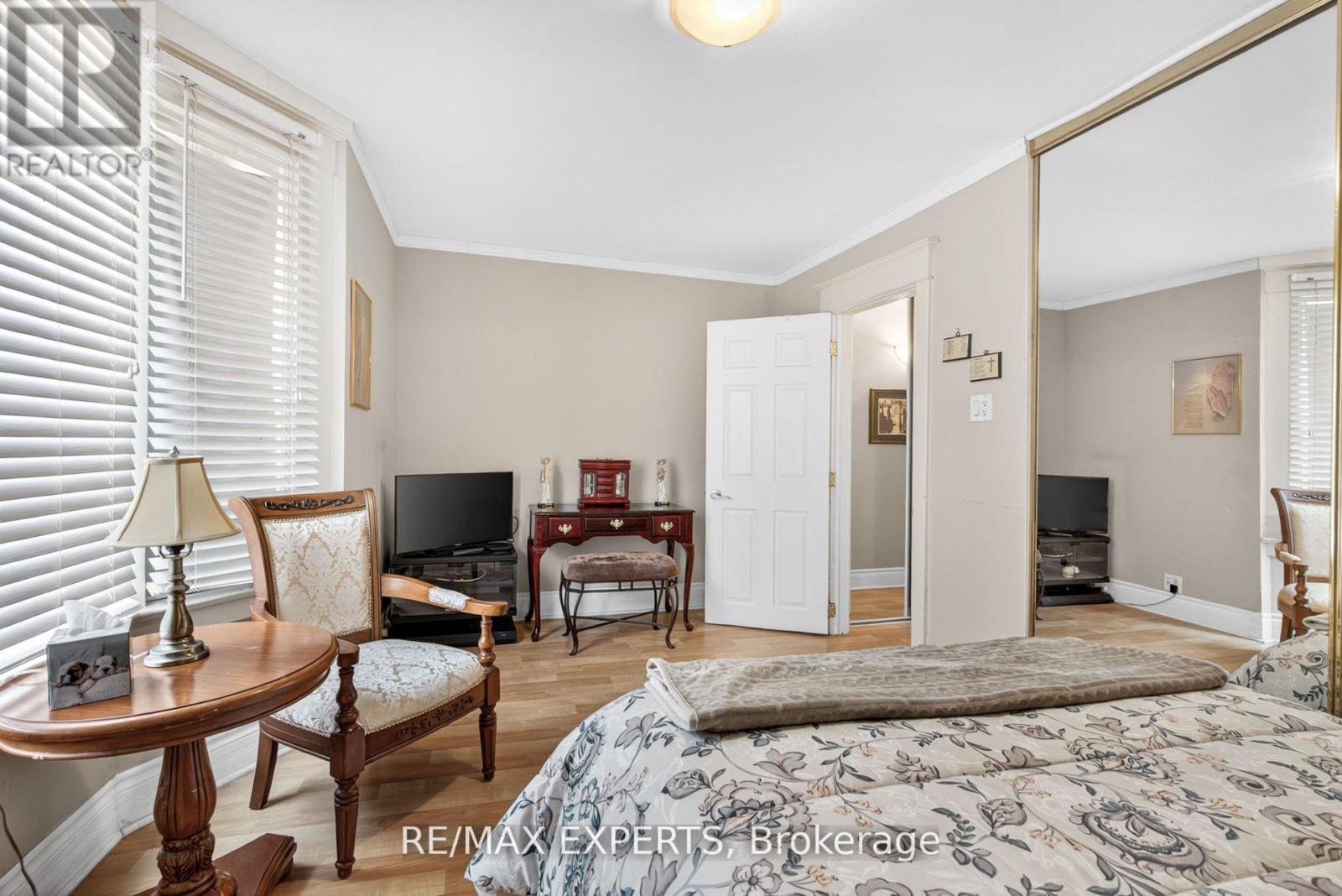 257 John Street Property Photo 19