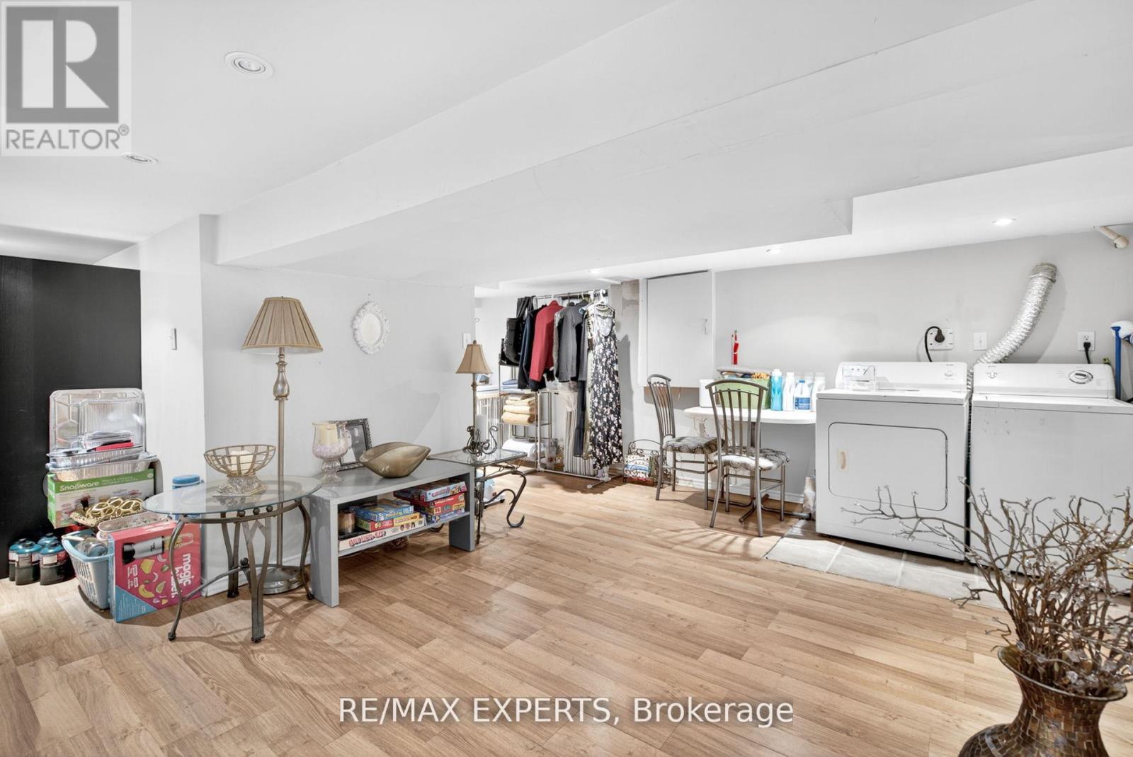 257 John Street Property Photo 23