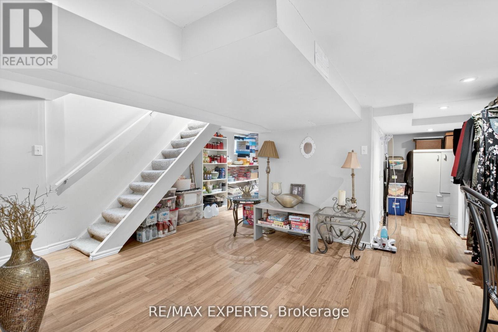 257 John Street Property Photo 25