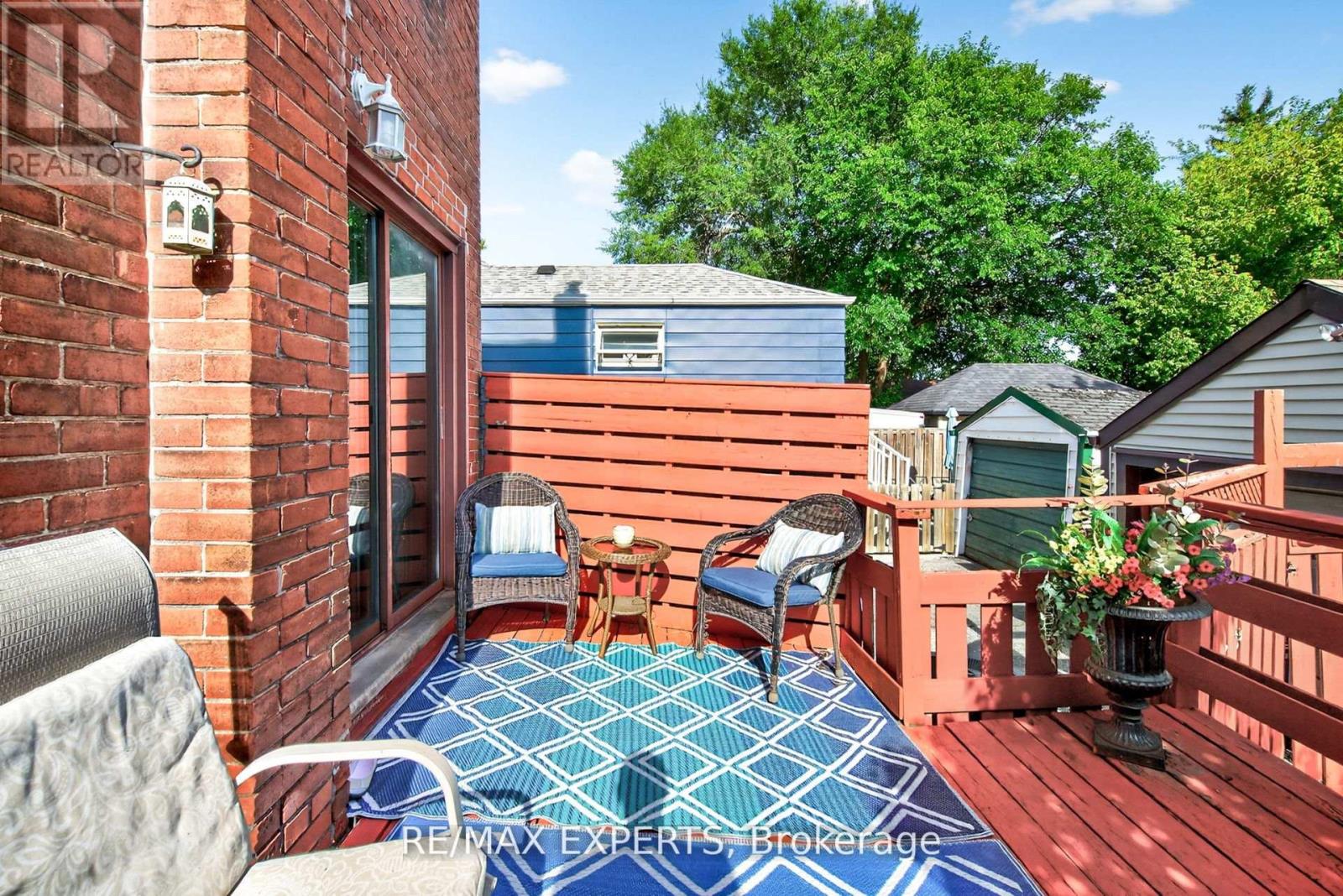 257 John Street Property Photo 27
