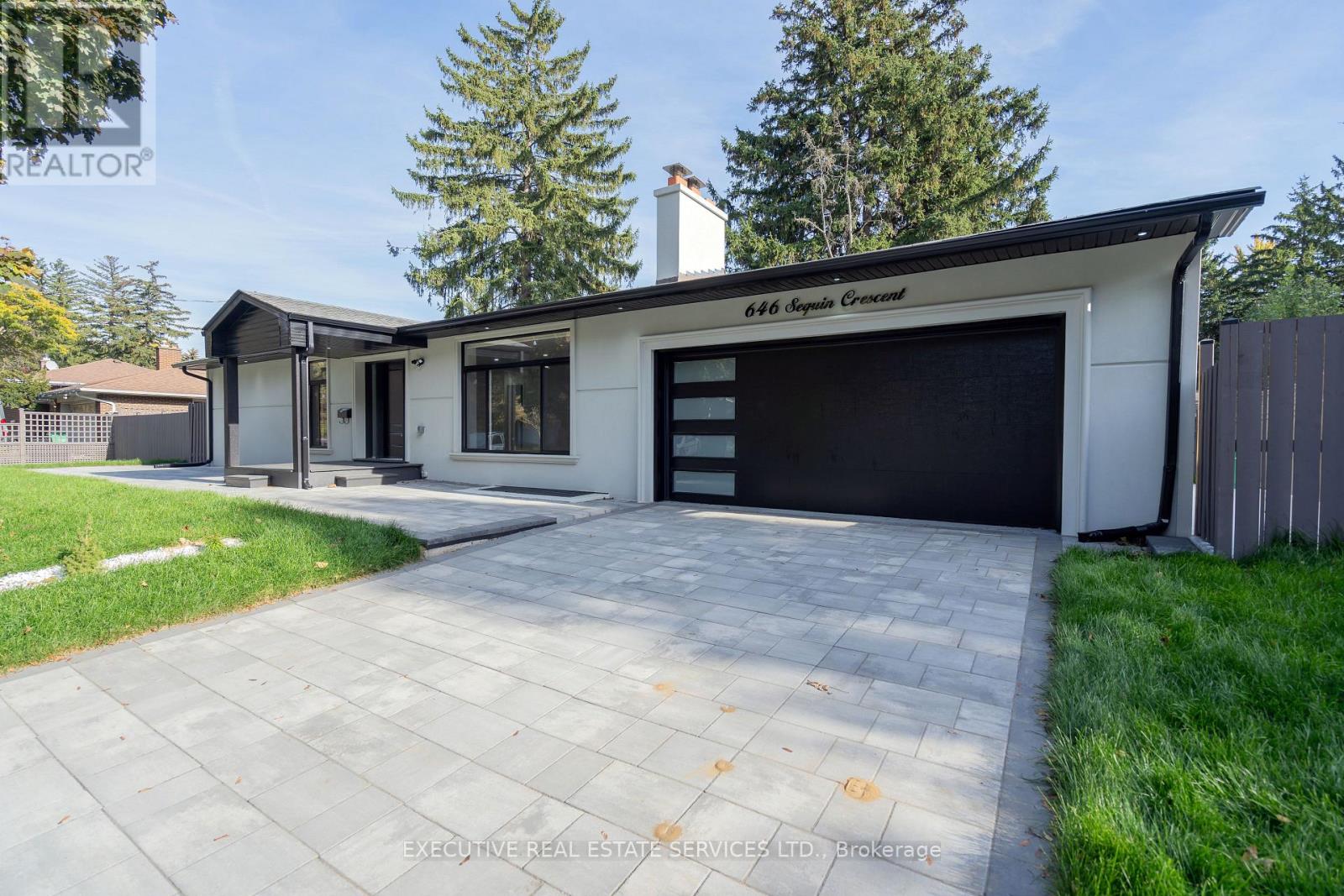 646 Sequin Crescent Property Photo 1