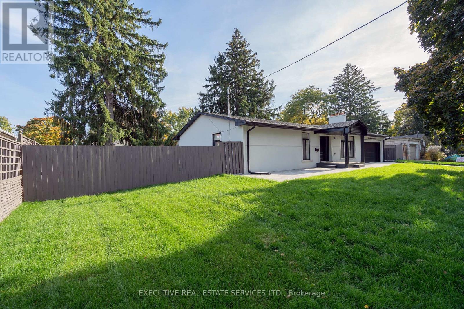 646 Sequin Crescent Property Photo 5