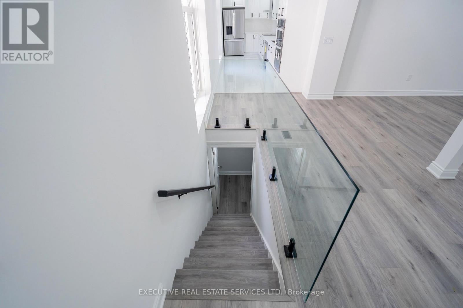 646 Sequin Crescent Property Photo 37