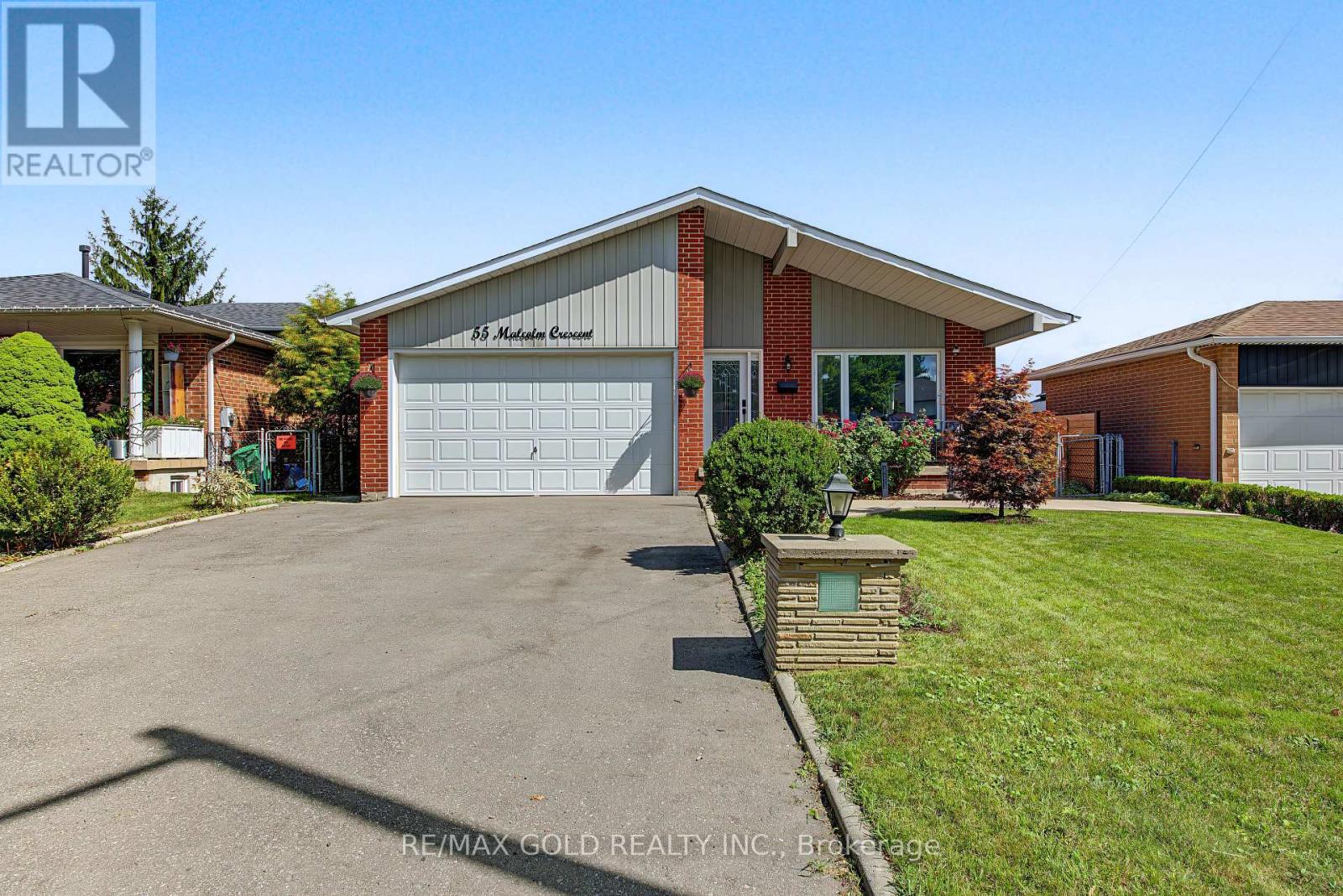 55 Malcolm Crescent Property Photo 1