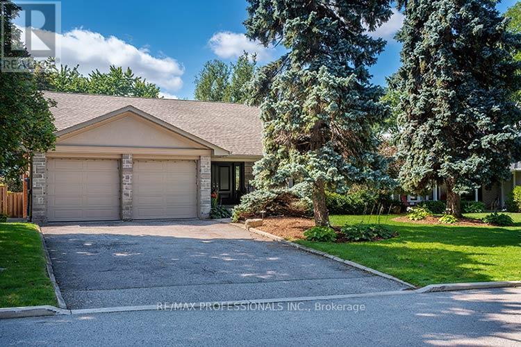 7 Treeline Court Property Photo 1