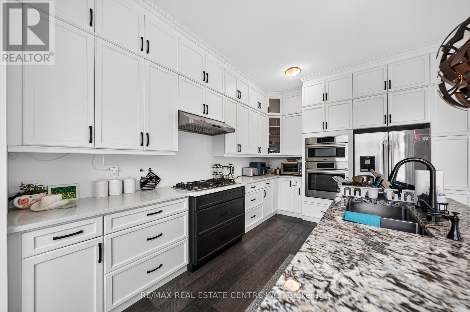 1404 Kovachik Boulevard Property Photo 18