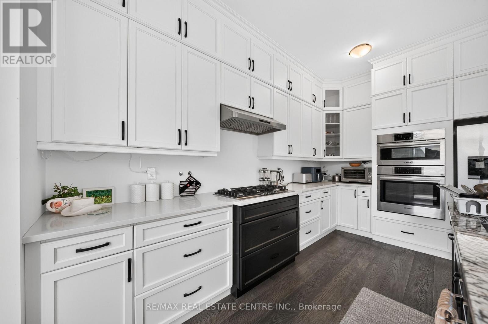 1404 Kovachik Boulevard Property Photo 19