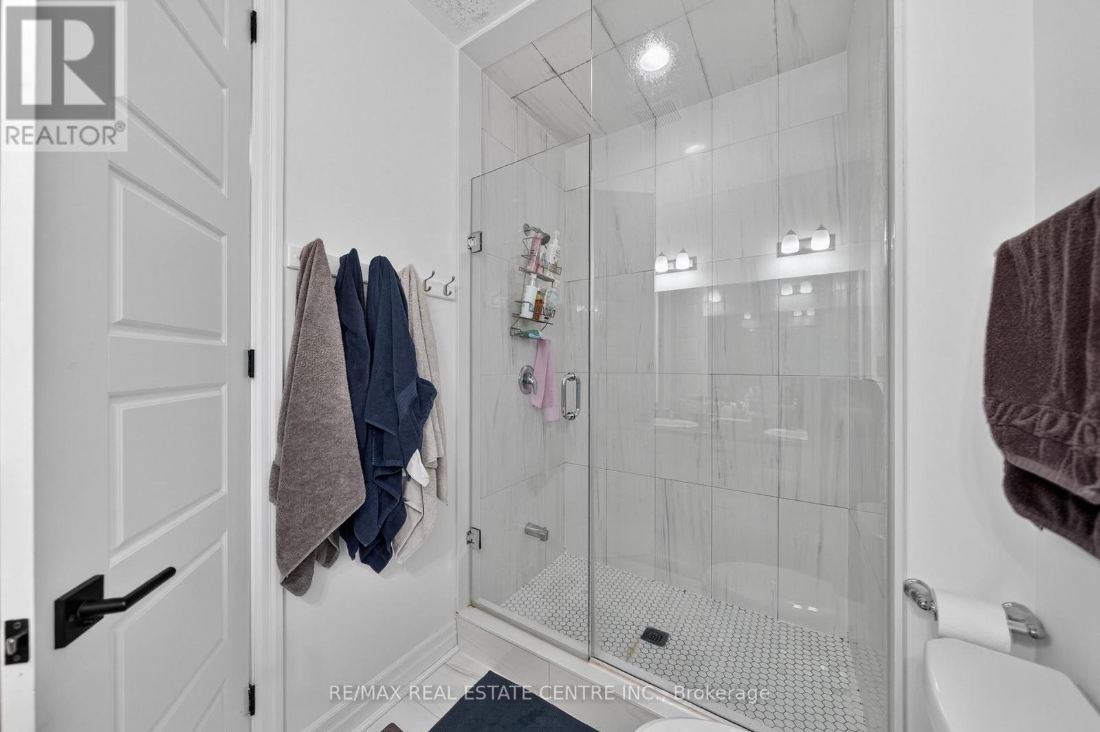 1404 Kovachik Boulevard Property Photo 31