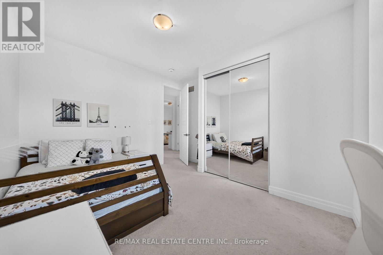 1404 Kovachik Boulevard Property Photo 33
