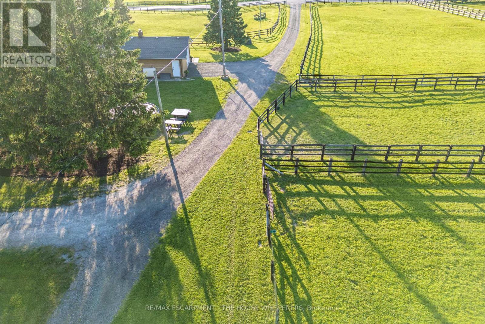 1250 Arkell Road Property Photo 31