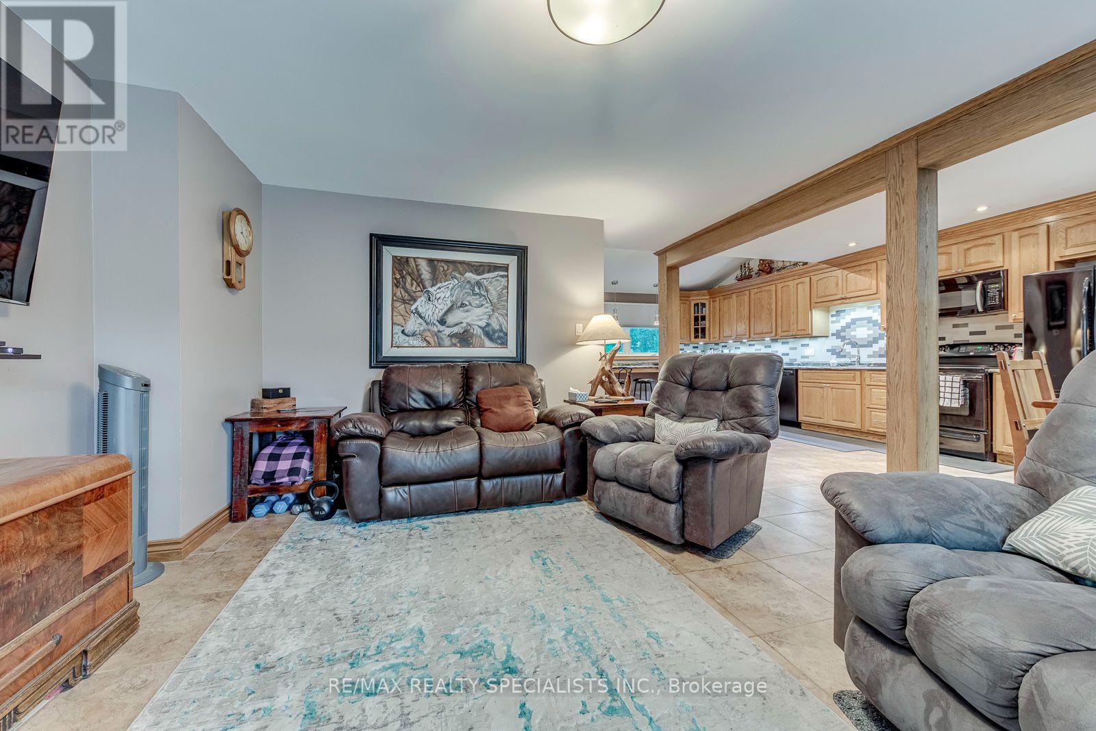 4089 Barbican Drive Property Photo 19