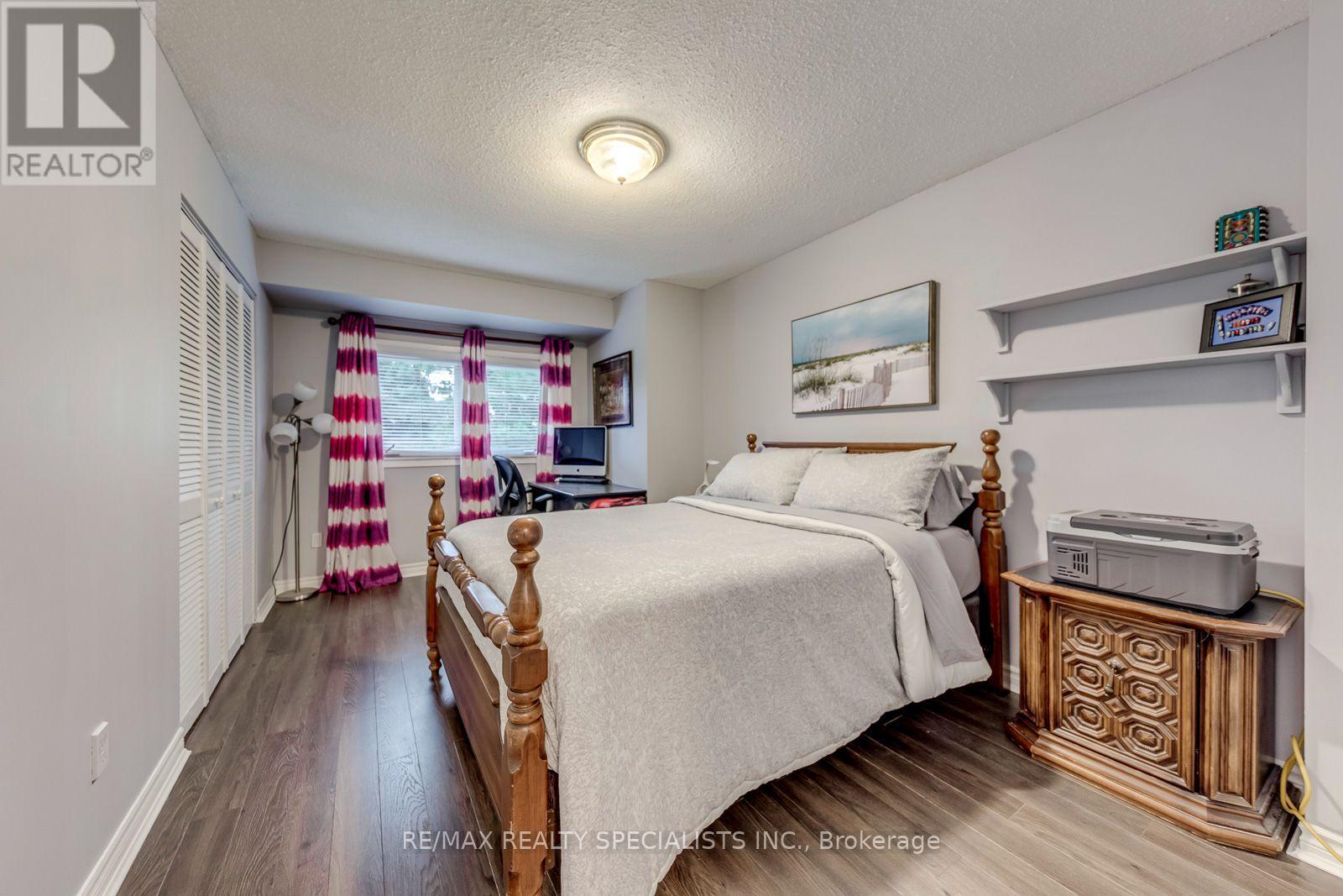 4089 Barbican Drive Property Photo 28