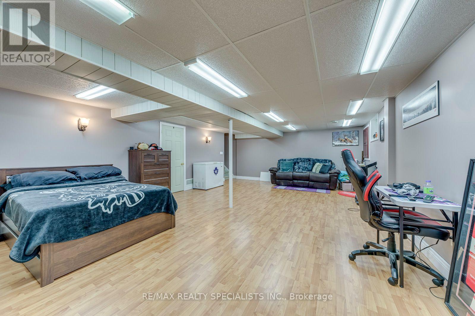 4089 Barbican Drive Property Photo 35