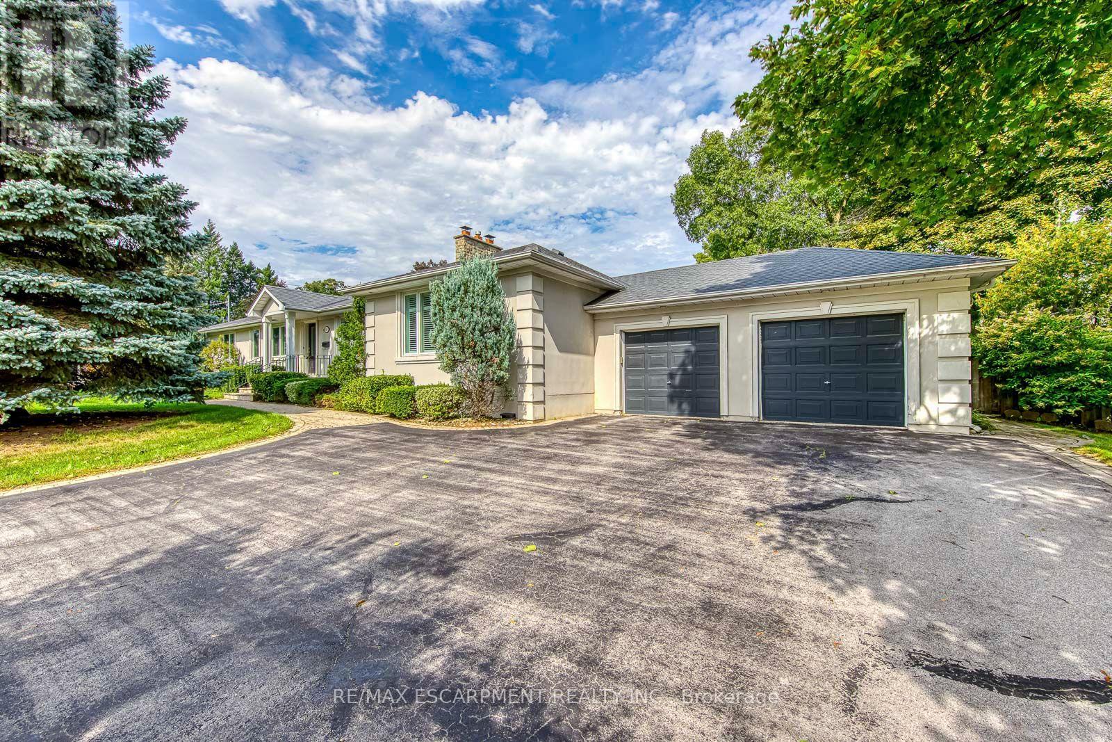 281 Pinehurst Drive Property Photo 4
