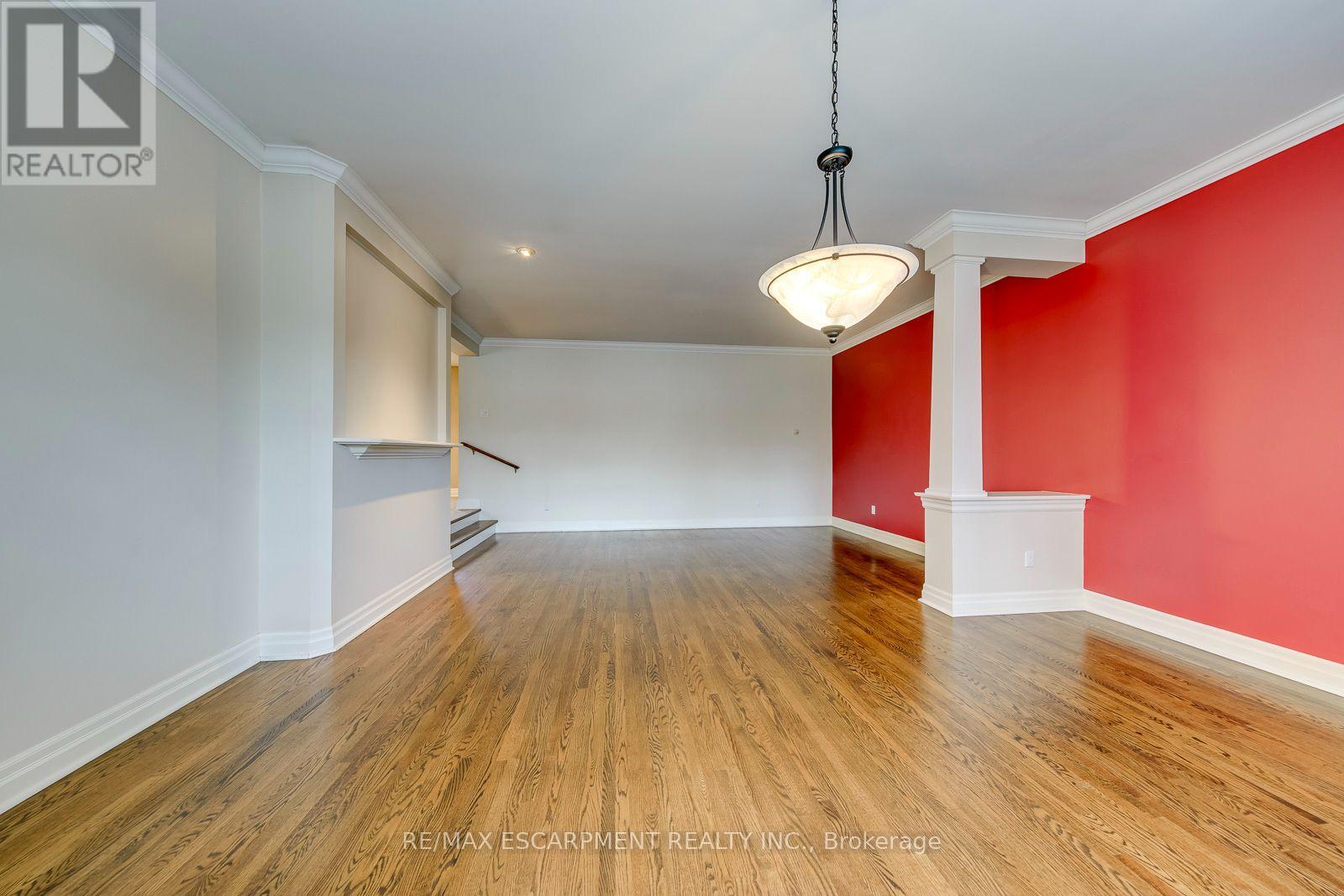 281 Pinehurst Drive Property Photo 17