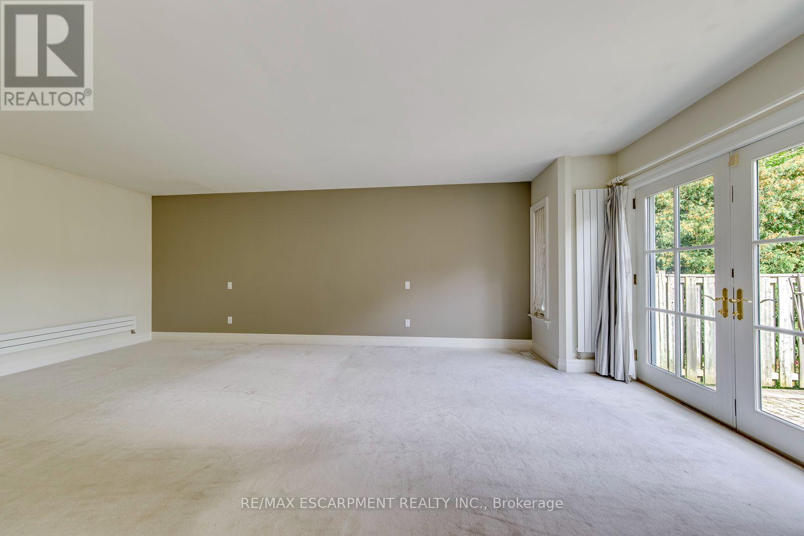 281 Pinehurst Drive Property Photo 20